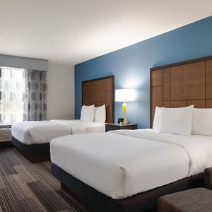 Deluxe Queen Room Two Queen Beds